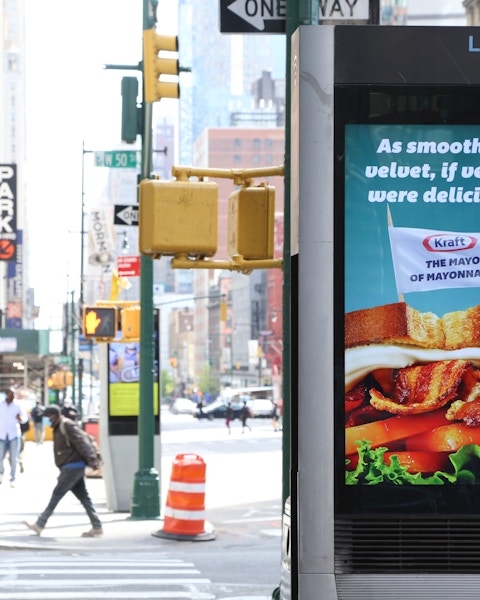 An example of a digital OOH programmatic ad on LinkNYC