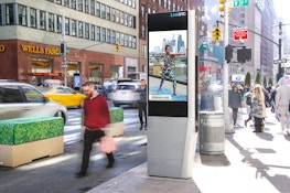 D2C Athlesiure Link NYC ad fron intersection - out of home advertising
